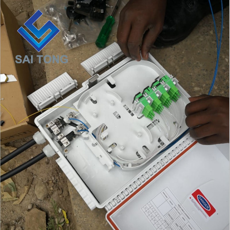 Cixi made16 cores termination box sc/upc FTTH 16 cores distribution box Waterproof Rubber Cable Gland Gpon onu Fiber Junction Box